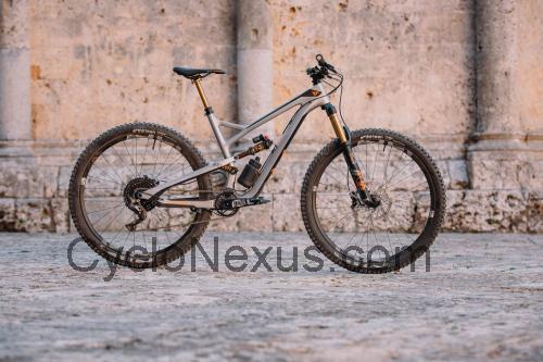 YT Industries Jeffsy 29 CF Pro scheda tecnica e recensioni